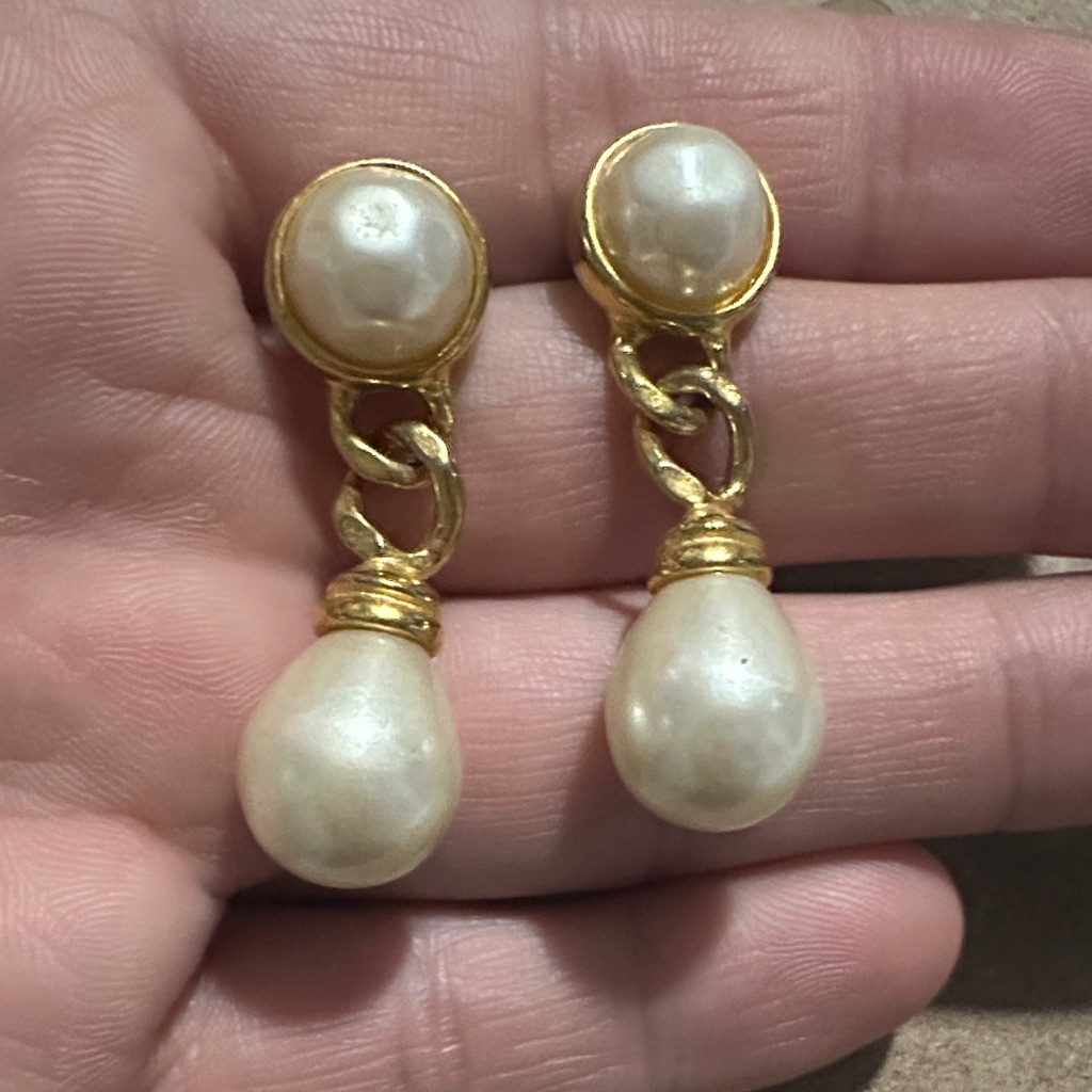 Vtg Carolee Faux Pearl Drop Earrings 35$